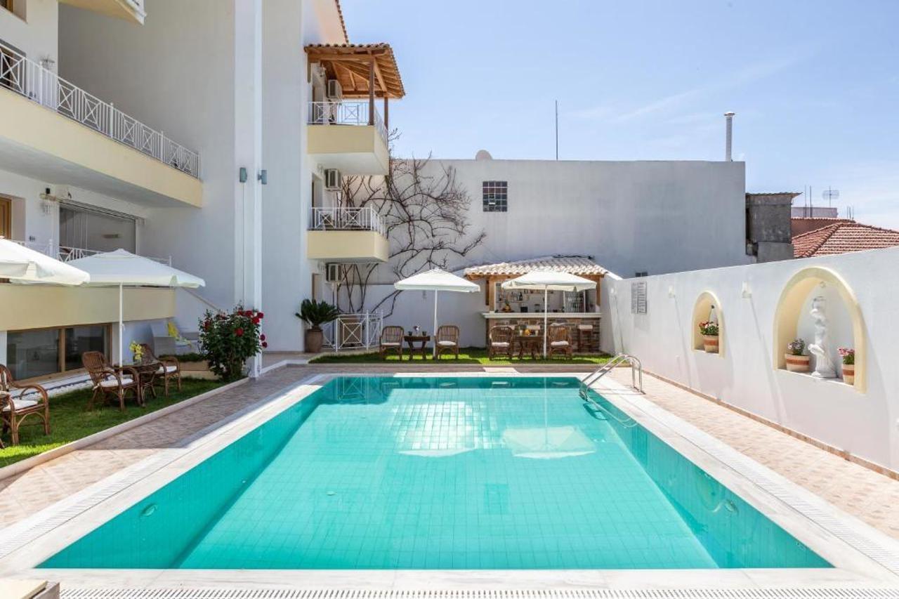 Ritsa Studios Skiathos Town Bagian luar foto