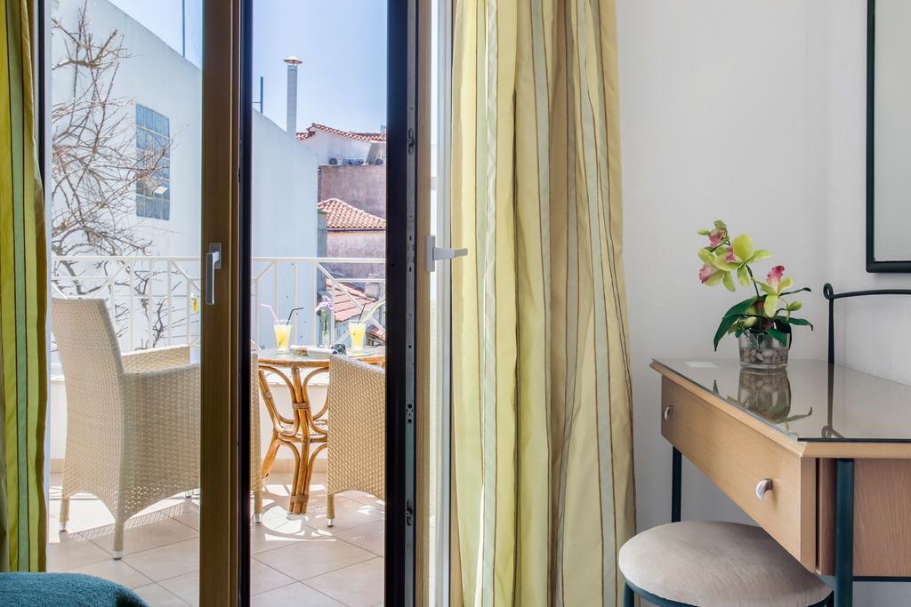 Ritsa Studios Skiathos Town Bagian luar foto