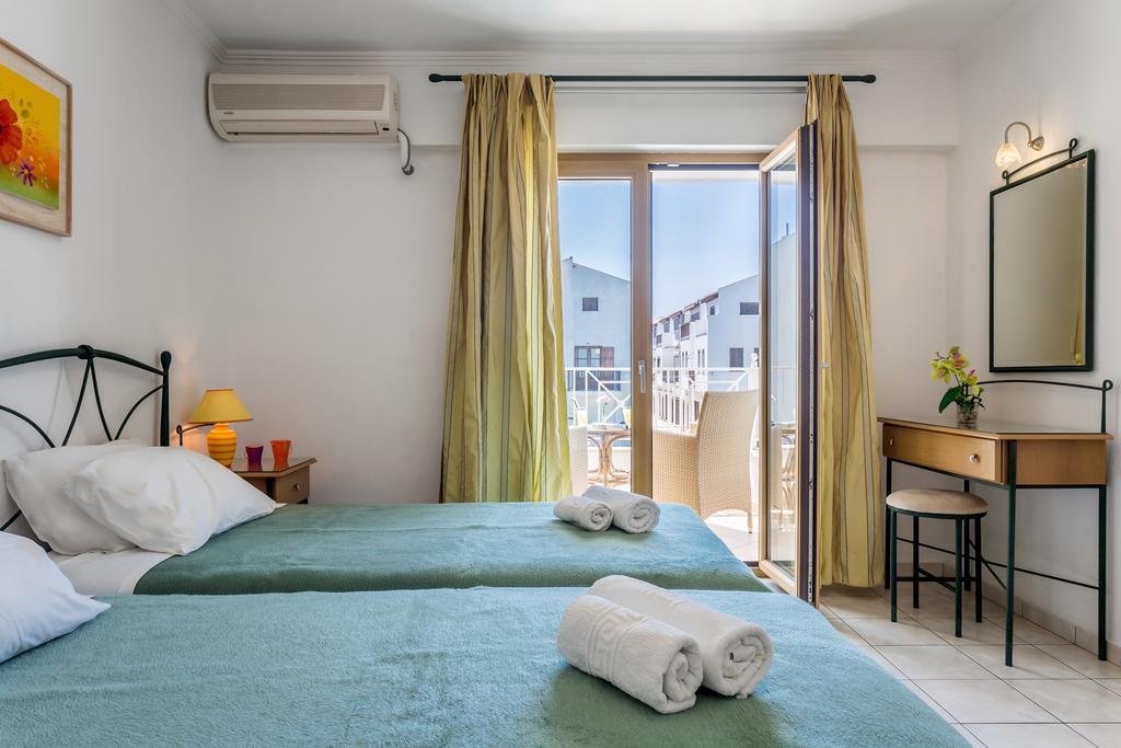 Ritsa Studios Skiathos Town Bagian luar foto